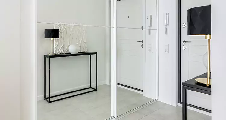 Mirrored Bifold Closet Doors Repair in DeBary, FL