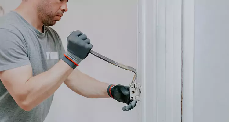 Cracked Door Jamb Repair in DeBary, FL