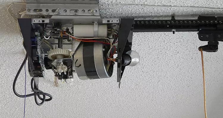 Emergency Garage Door Opener Repair in DeBary, FL