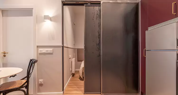 We Fix Closet Sliding Door in DeBary, FL