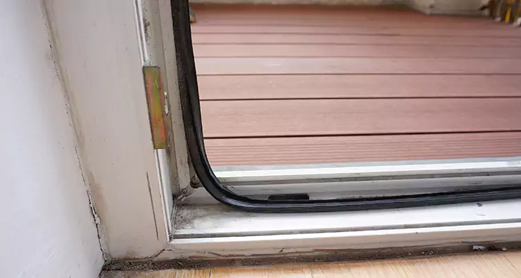 Why Choose Us for Leaking Sliding Glass Door Repair in DeBary, FL?