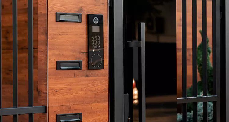 Automatic Door Maintenance in DeBary, FL