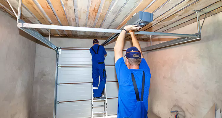 Garage Door Opener Technician in DeBary, FL