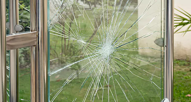 Frameless Glass Door Repair at Home in DeBary, FL