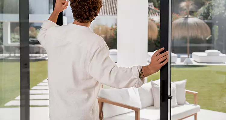 Fix Backyard Sliding Door Hard To Operate in DeBary, FL